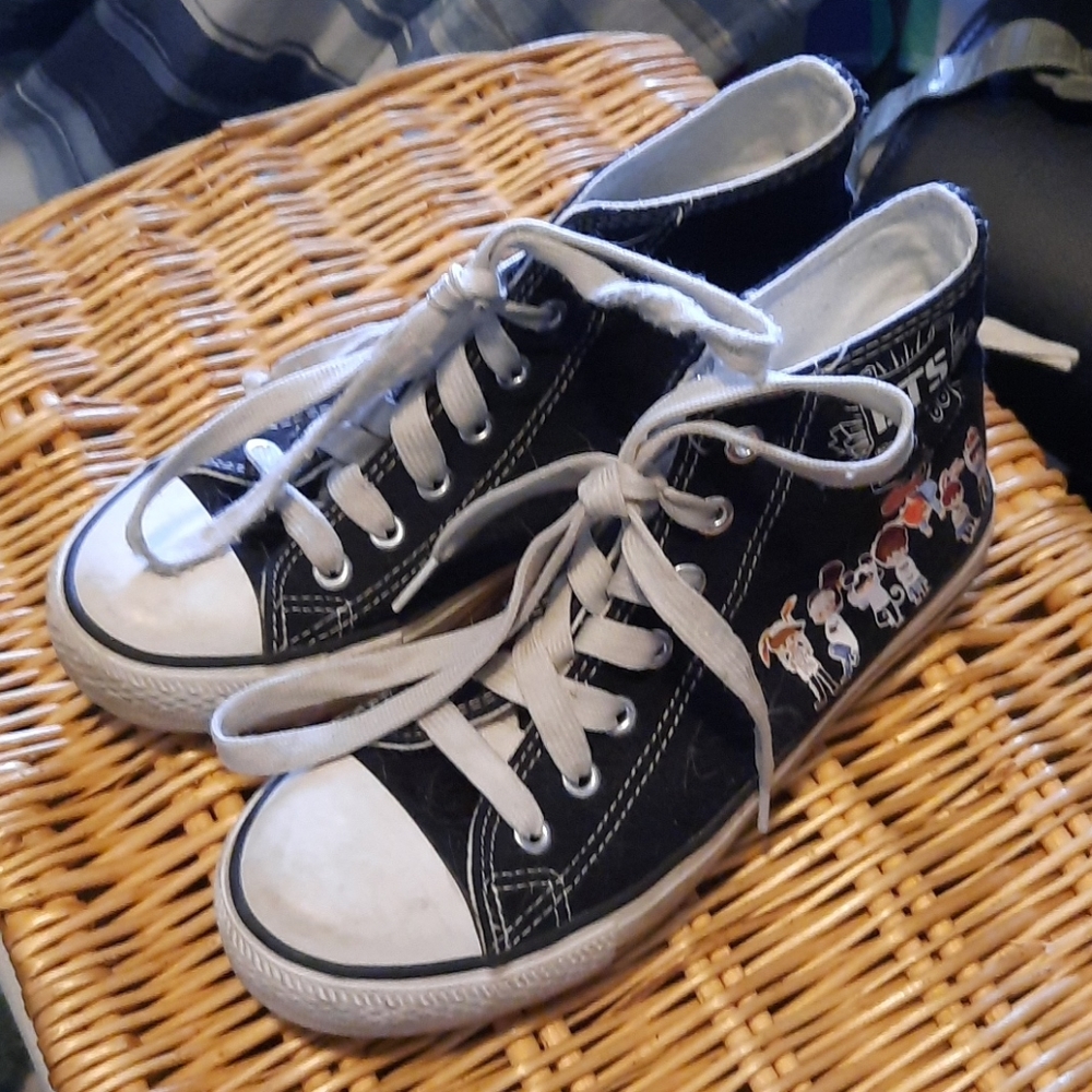 BTS Aobushi Converse knock offs